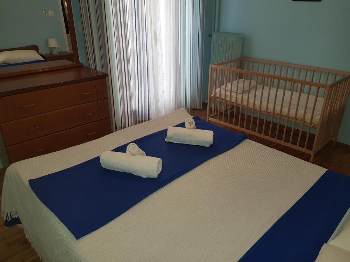 Comfortable Apt , 5 Min Walk To Acropolis Атина Екстериор снимка