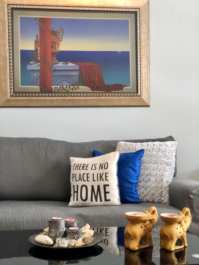 Comfortable Apt , 5 Min Walk To Acropolis Атина Екстериор снимка